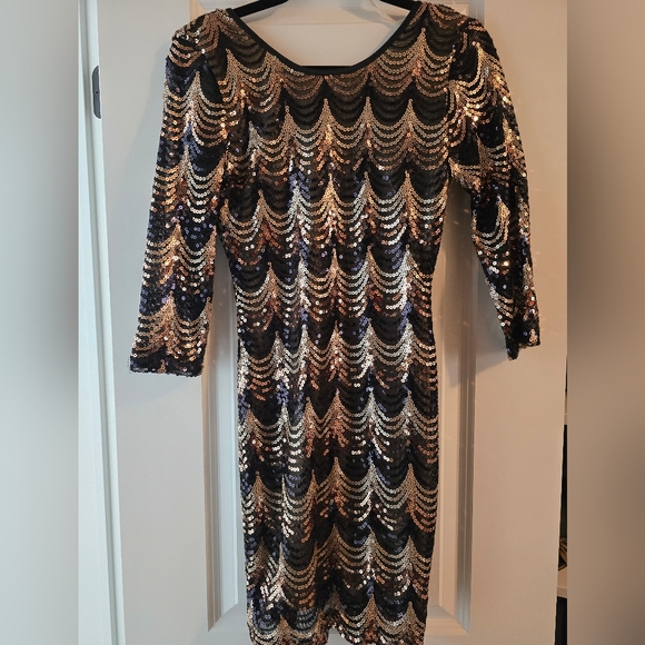 Black and Gold sequence Dress - Picture 1 of 8